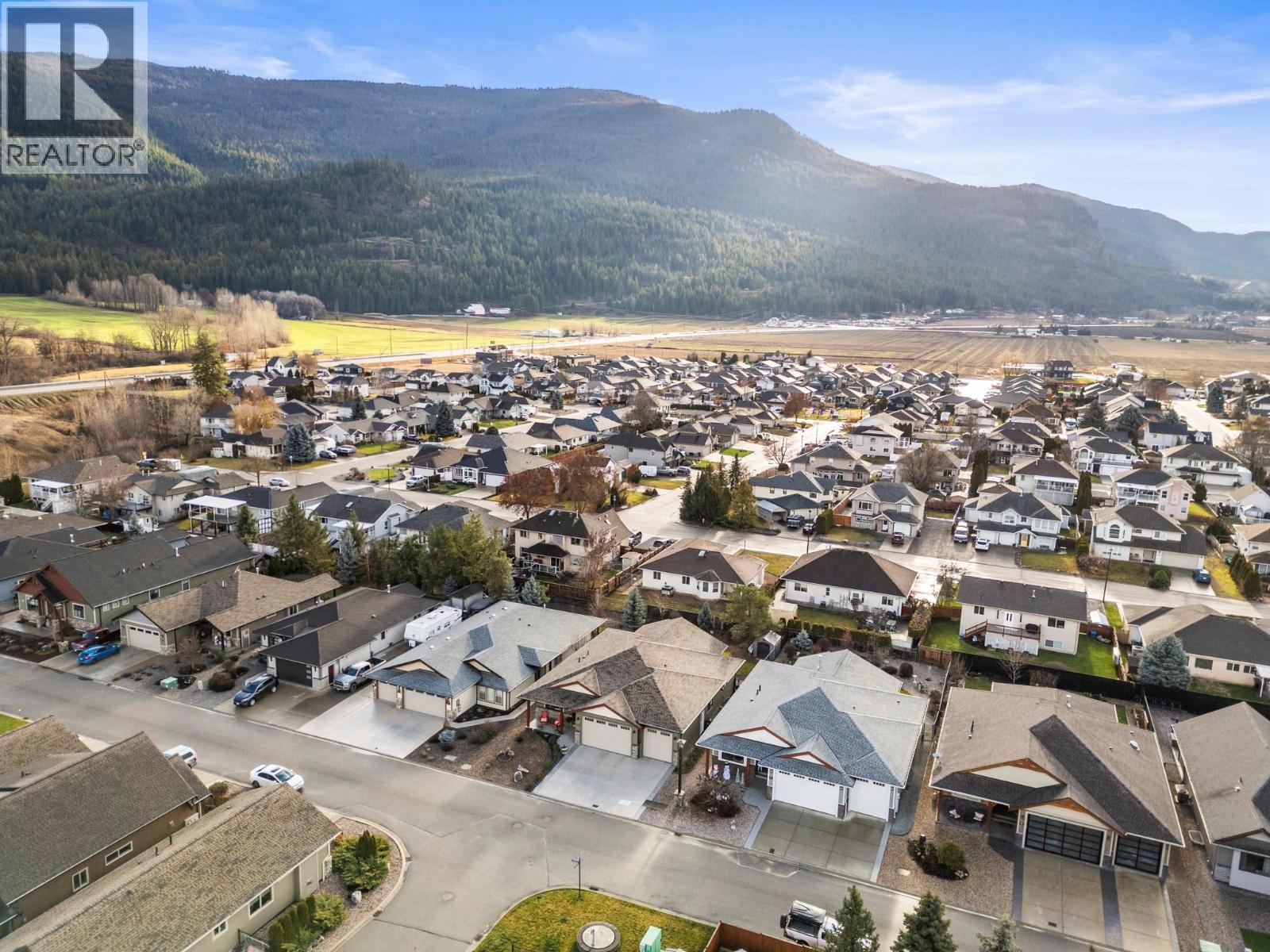 2444 York Avenue Unit# 8, Armstrong