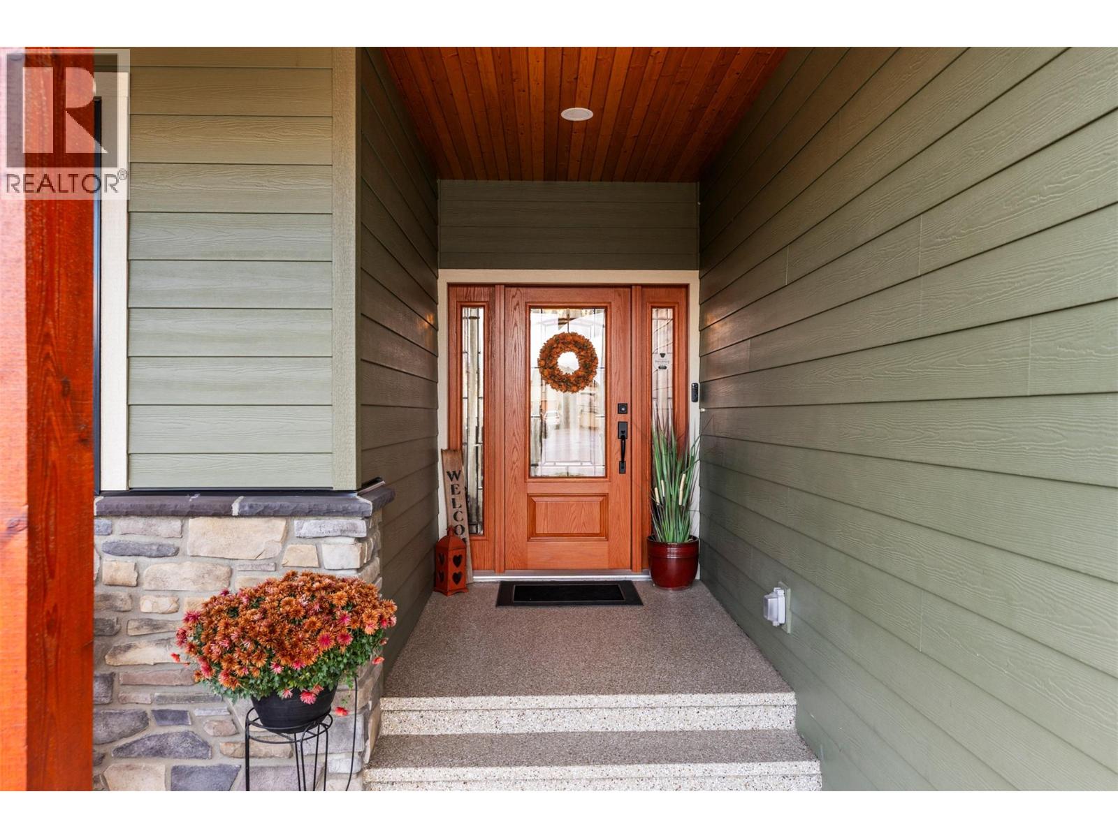 2444 York Avenue Unit# 8, Armstrong