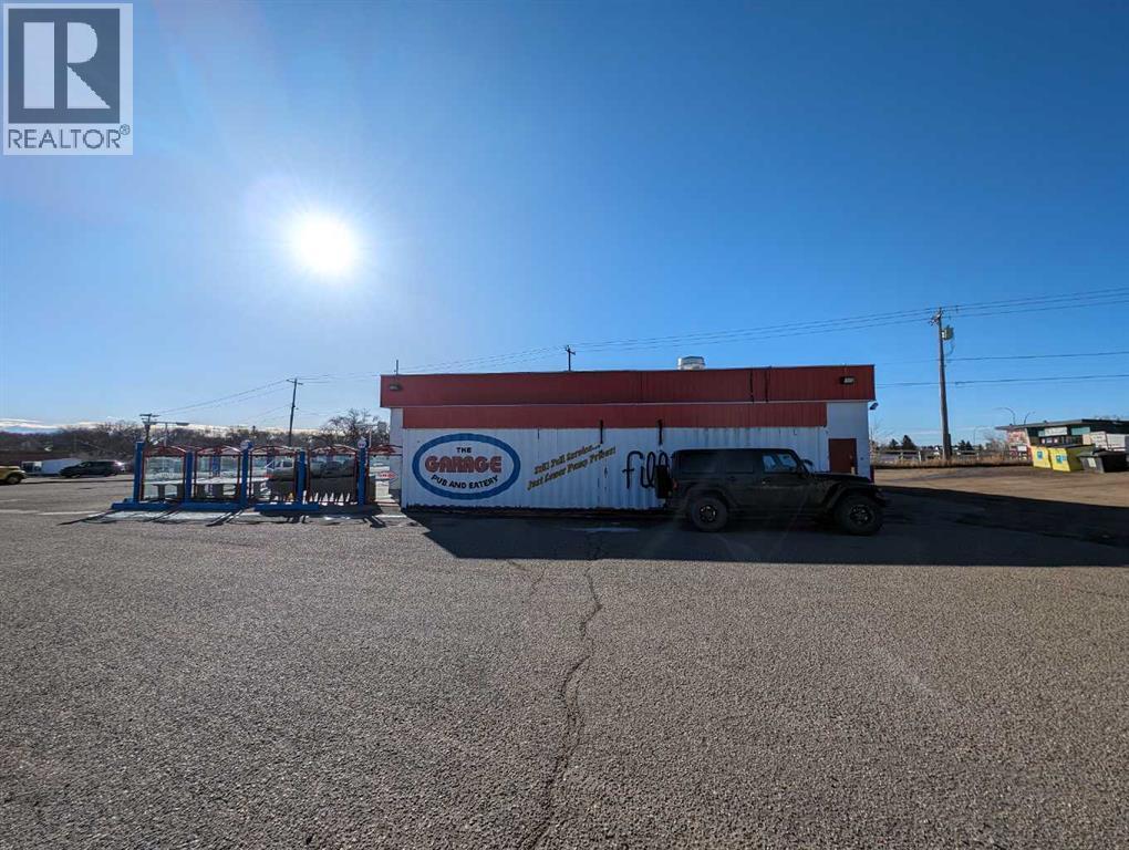 
          710 Gershaw Drive Southwest
            <br/>
            <span>Medicine Hat</span>
            , 
            <span>AB</span>
             <span>T1A5C8</span>
         - Photo 10