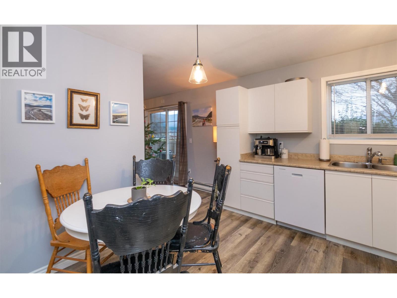 101 160 5 Avenue Southwest, Salmon Arm