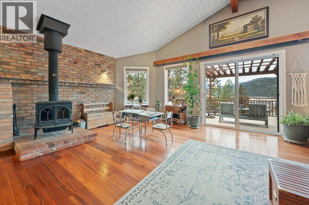 459 Johnson Crescent, Oliver