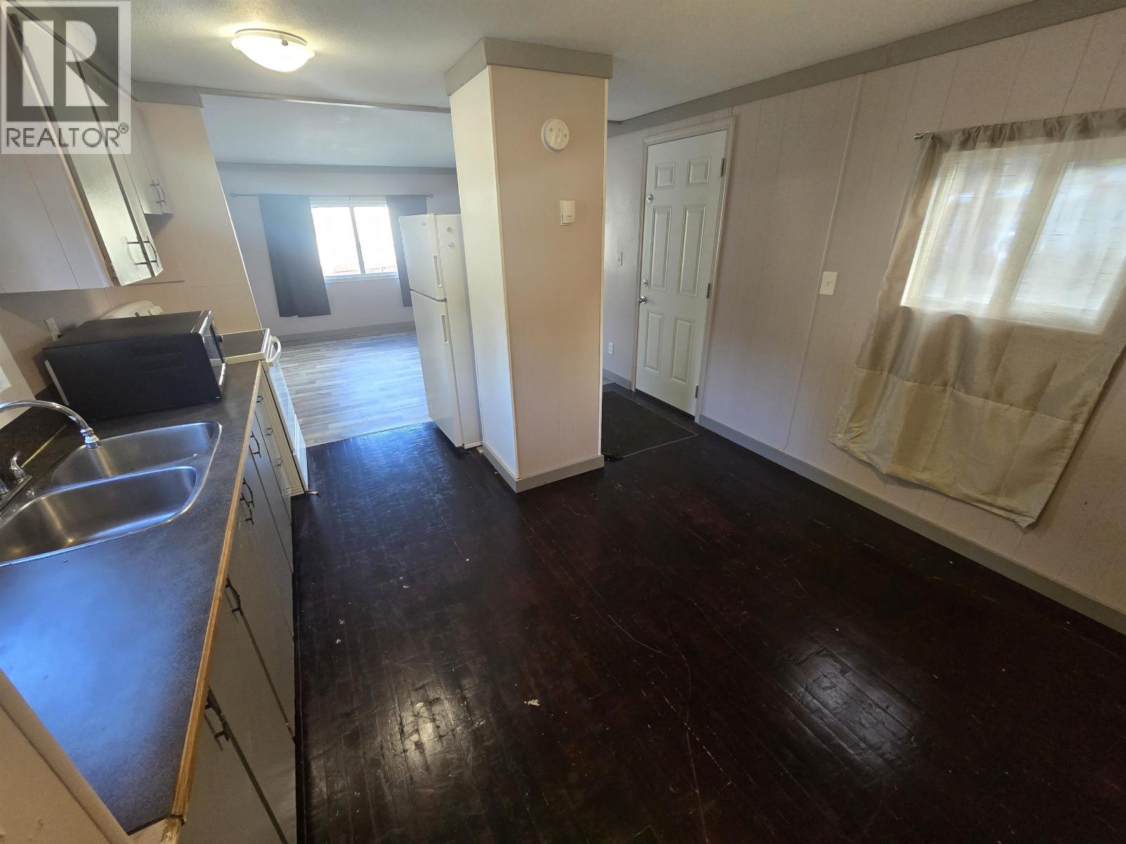 #4-4620 LOWRIE Avenue, Terrace