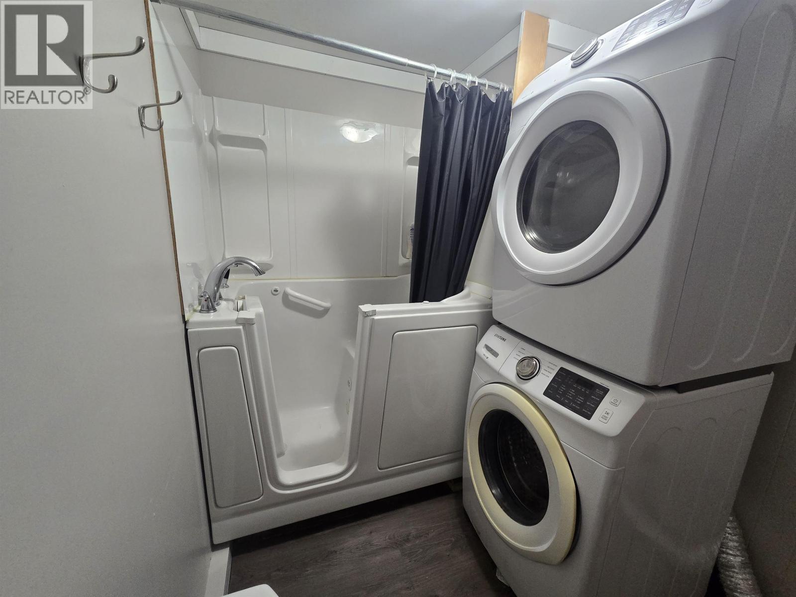 #4-4620 LOWRIE Avenue, Terrace