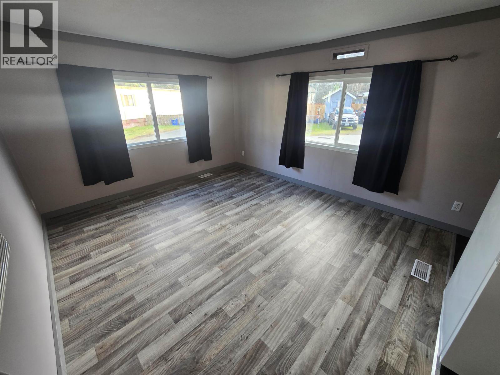 #4-4620 LOWRIE Avenue, Terrace