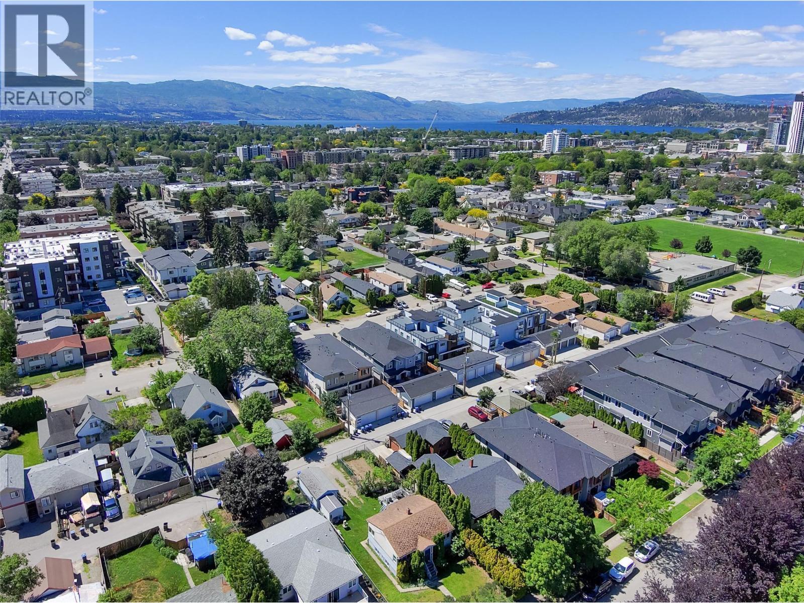 4 1034 Martin Avenue, Kelowna