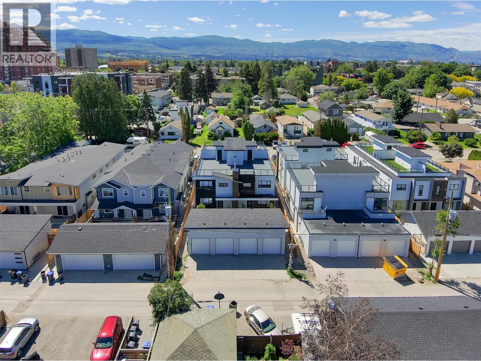 4 1034 Martin Avenue, Kelowna