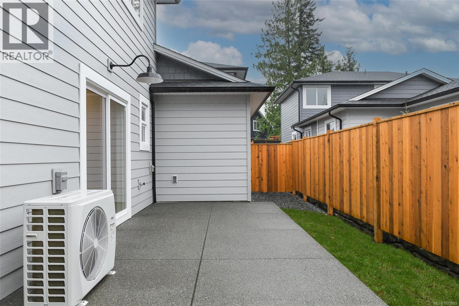 A 2317 McDonald Rd, Comox