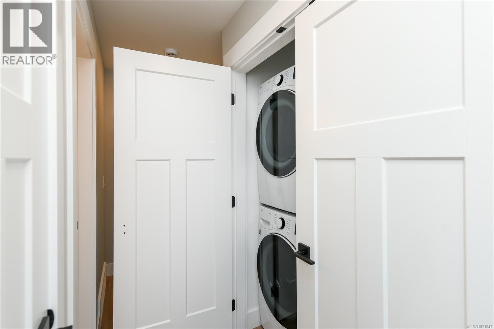 B 2315 McDonald Rd, Comox