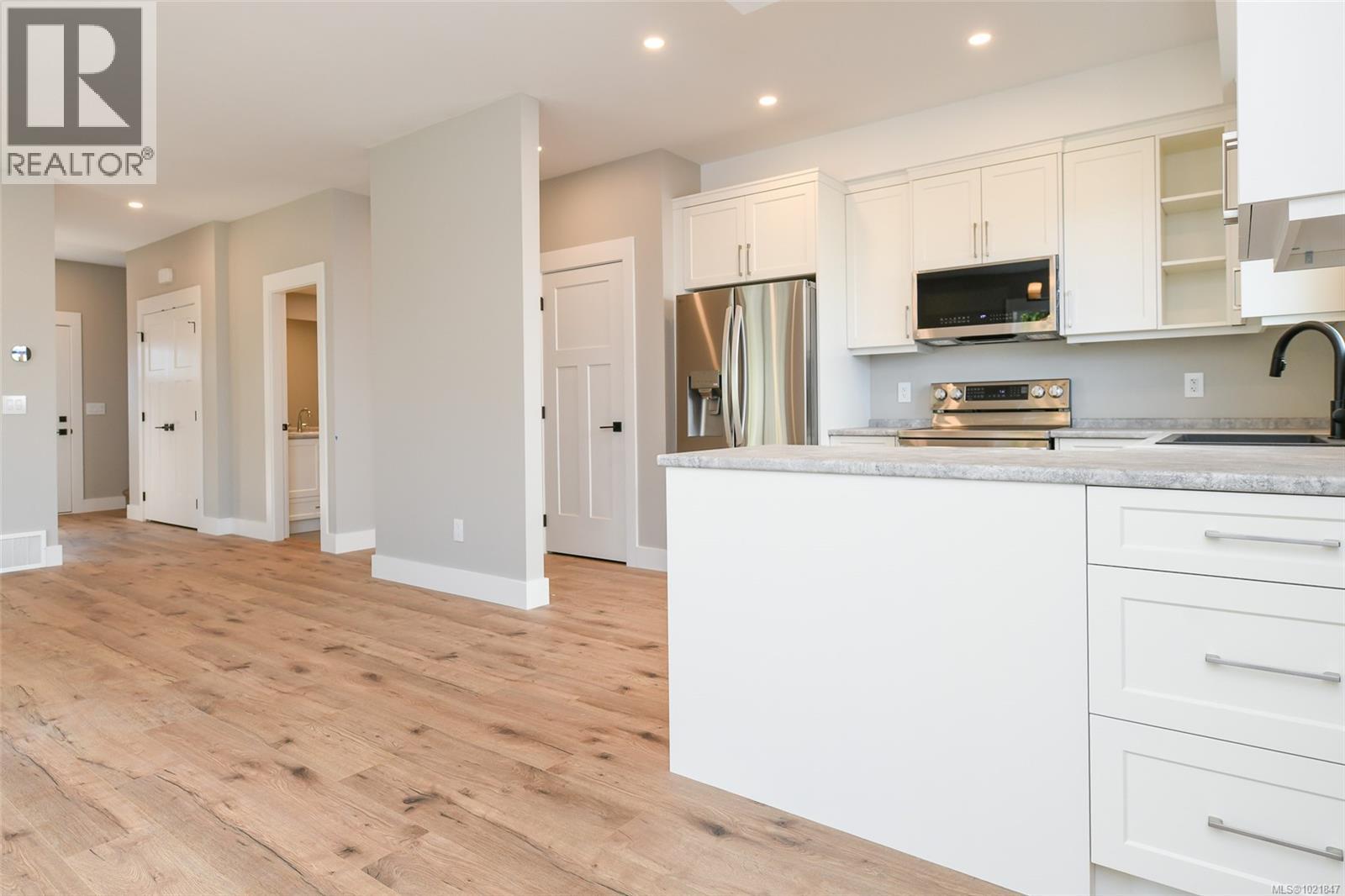 B 2315 McDonald Rd, Comox