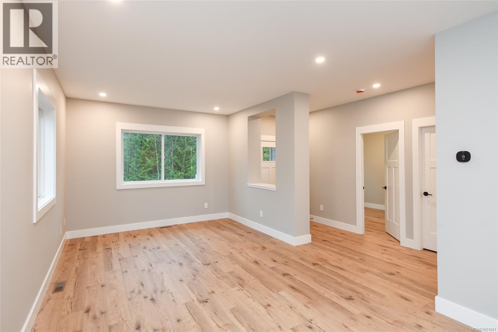 B 2317 McDonald Rd, Comox