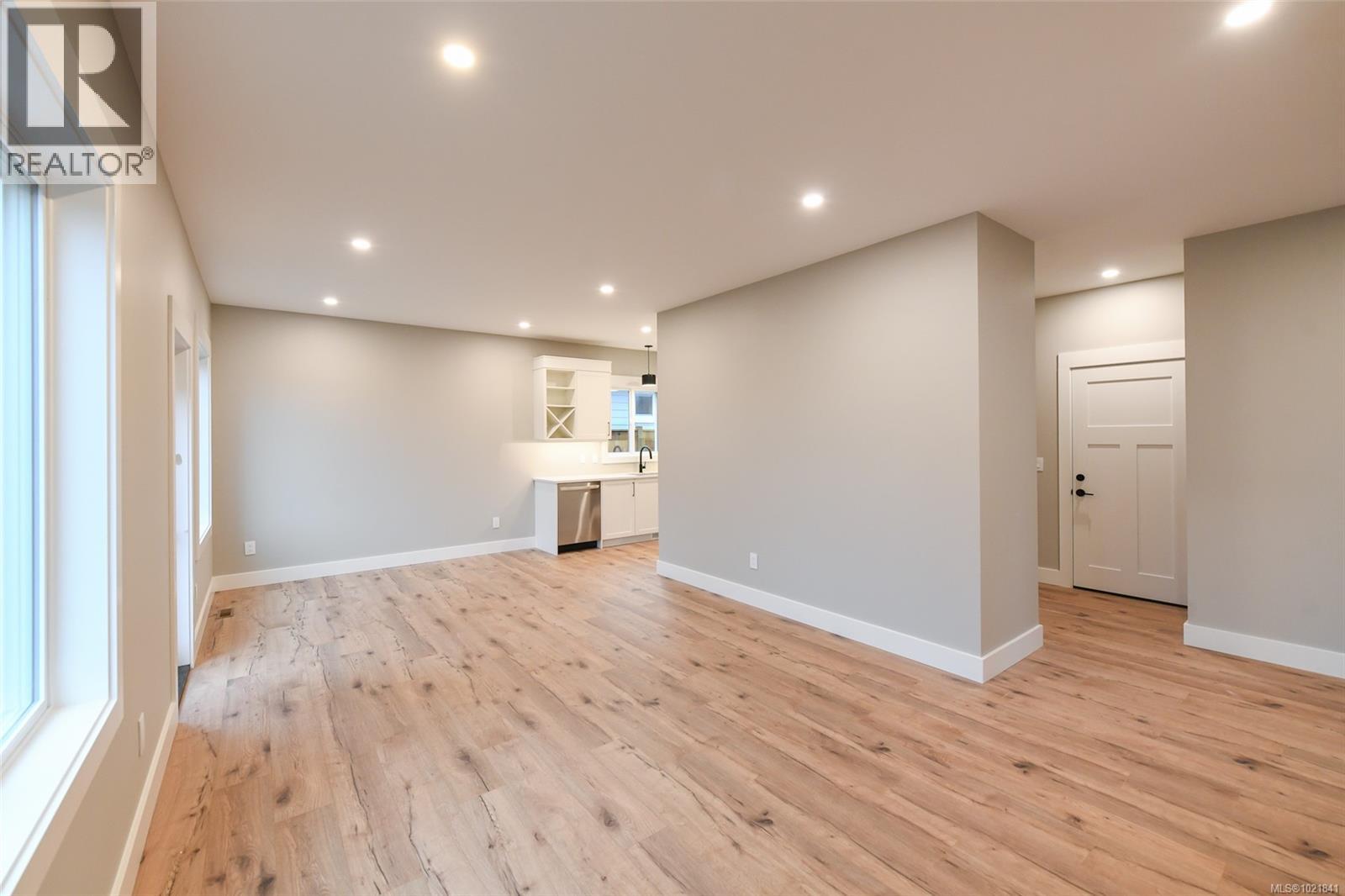 B 2317 McDonald Rd, Comox