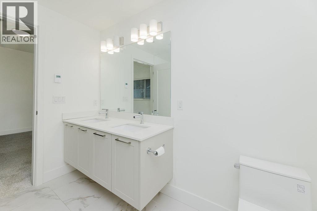 102 710 SCHOOL ROAD, Gibsons