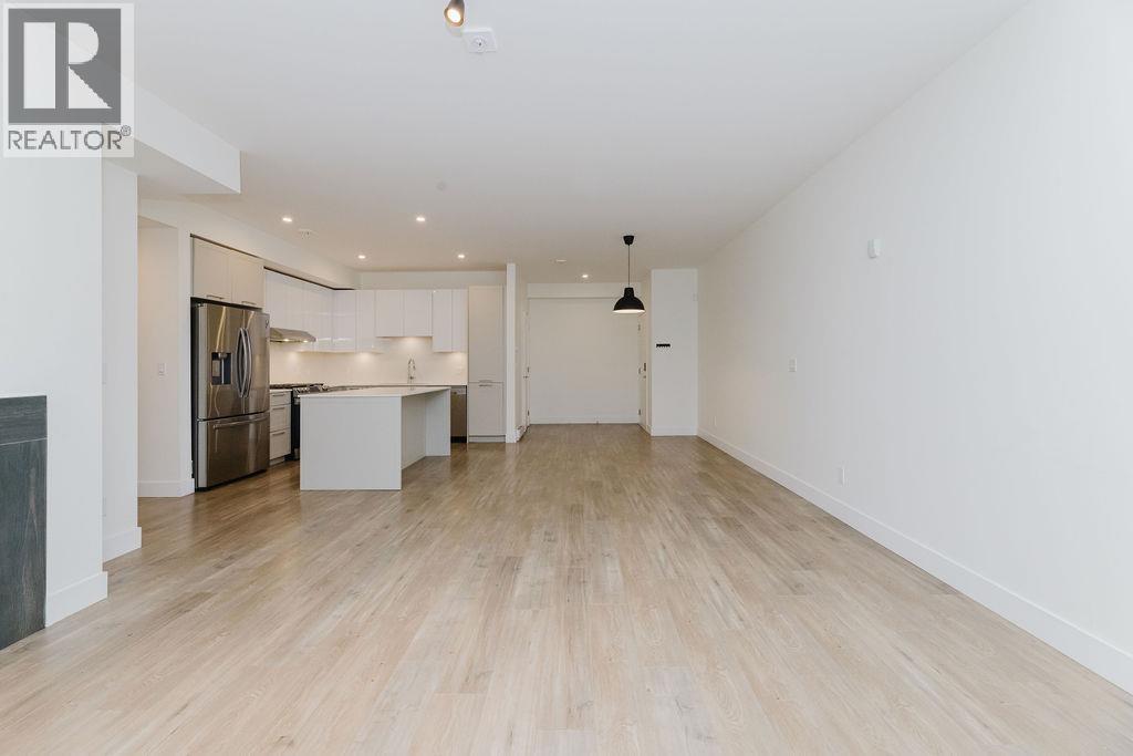 102 710 SCHOOL ROAD, Gibsons