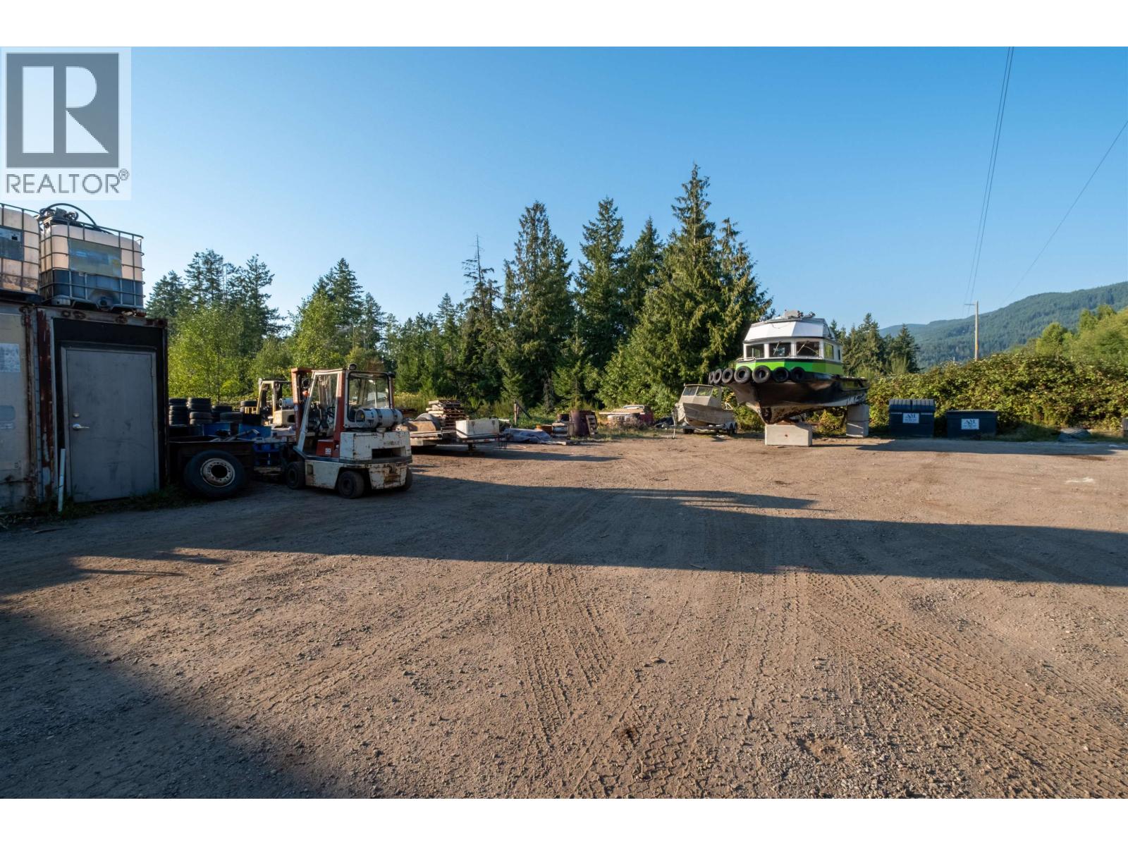 5480 SECHELT INLET CRESCENT, Sechelt