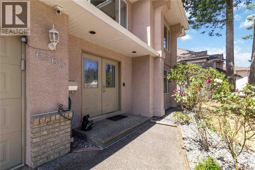 6260 Elaine Way, Central Saanich