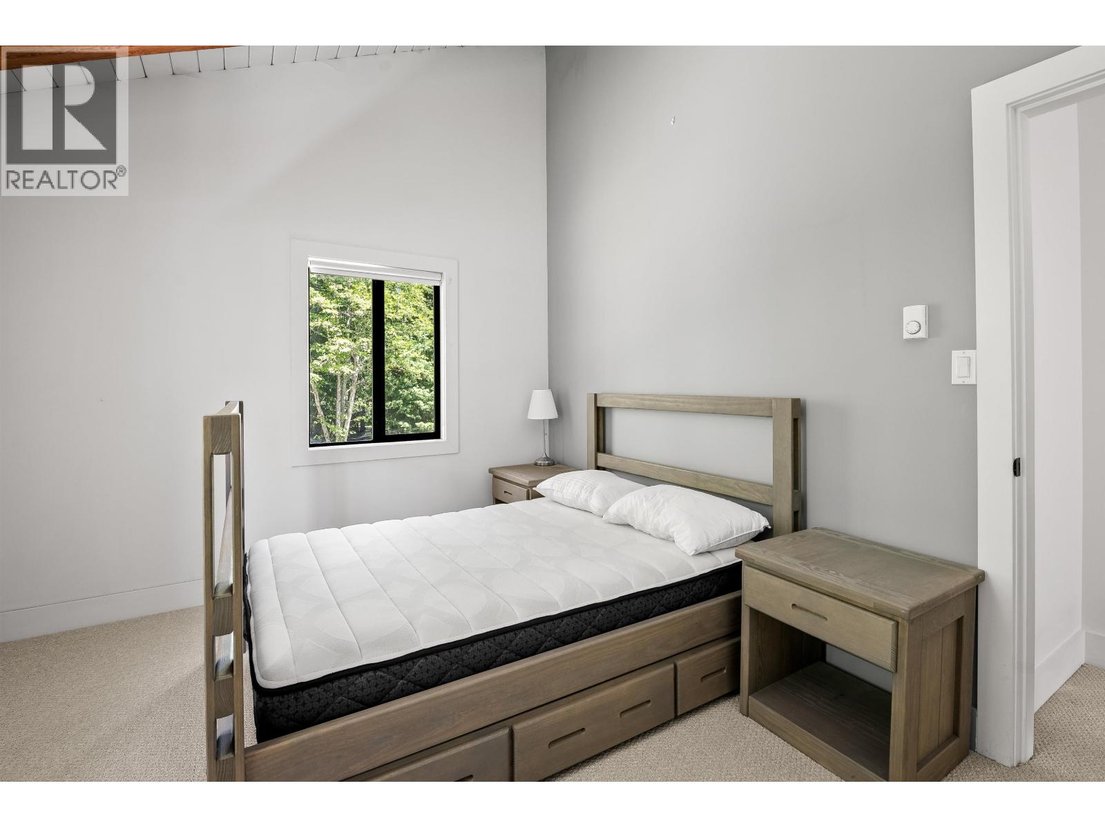 6716 CRABAPPLE DRIVE, Whistler