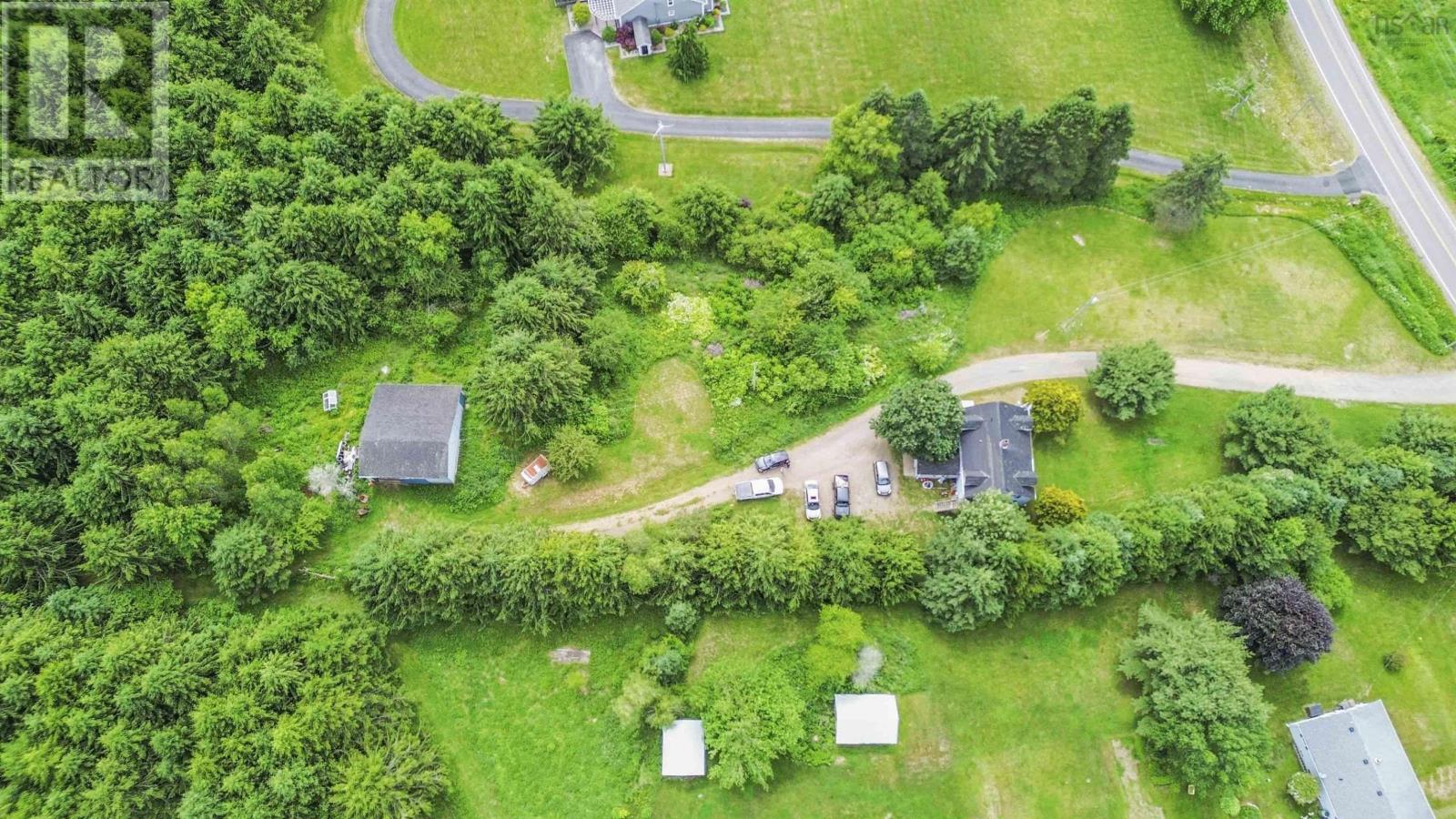 Property 16 of 33 of 1302 Highway 201