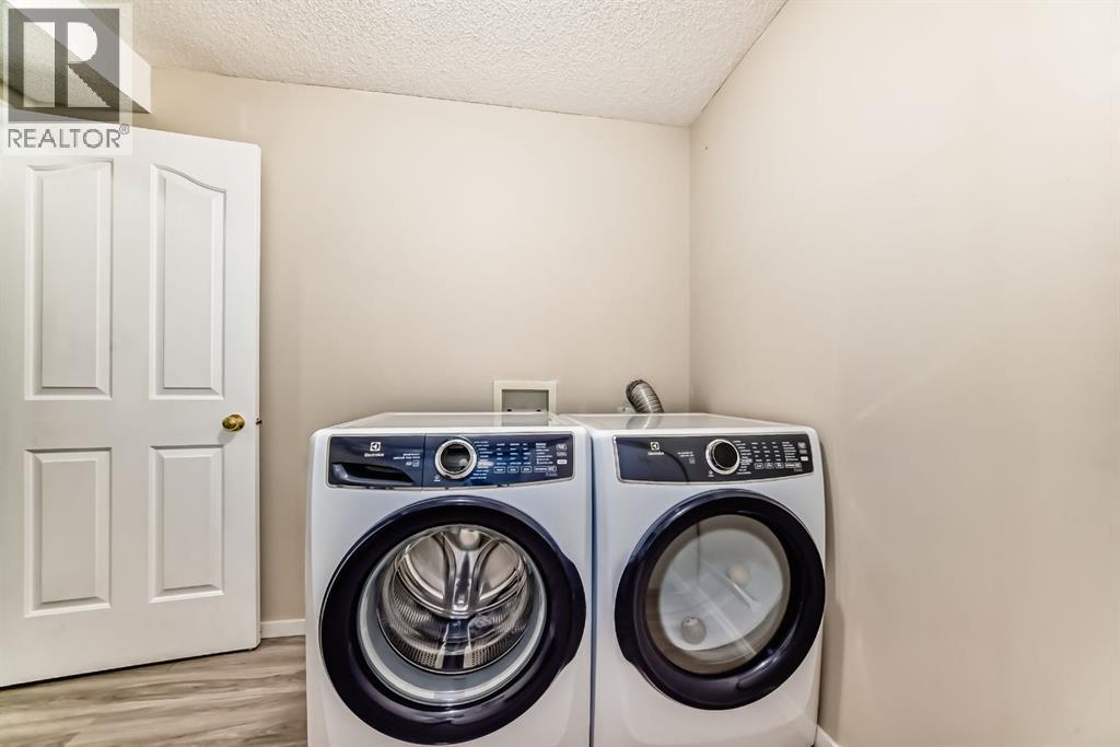 Single Family House for Sale in   Somervale Court SW Somerset Calgary 