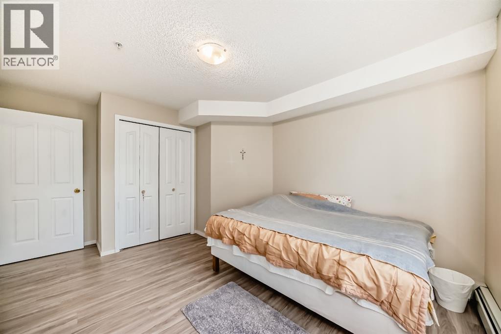 Single Family House for Sale in   Somervale Court SW Somerset Calgary 