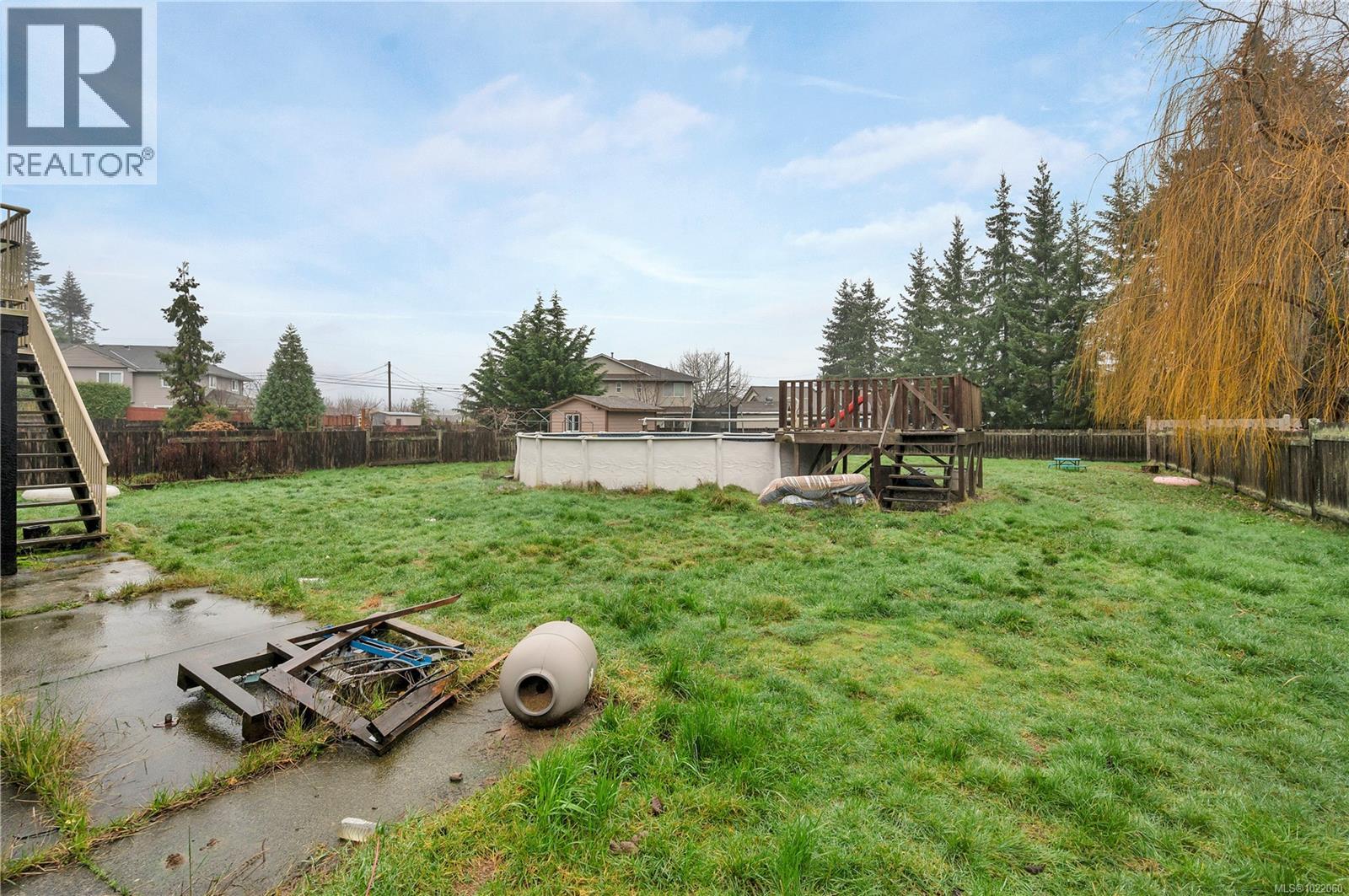 678 Nature Park Dr, Campbell River