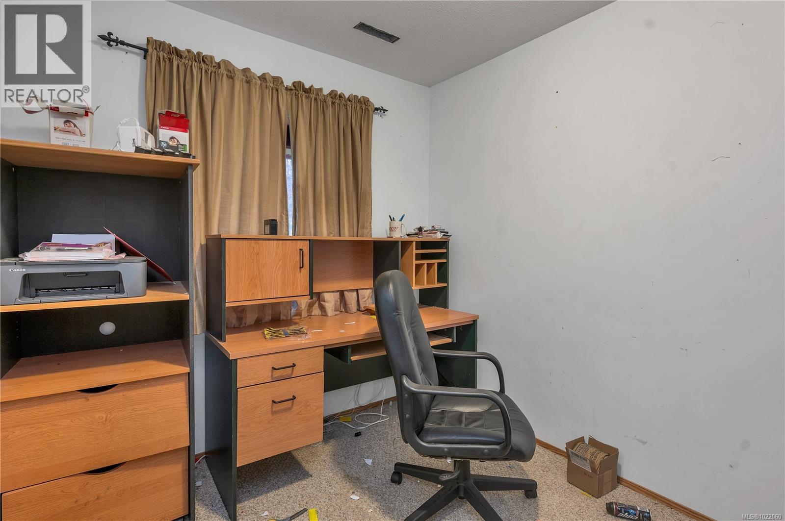 678 Nature Park Dr, Campbell River