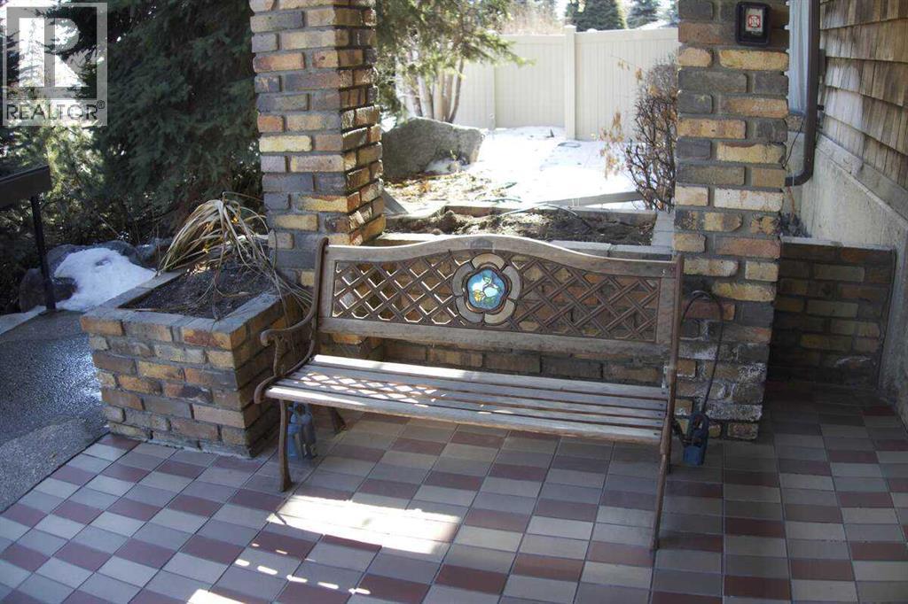 Single Family House for Sale in  C  Street NW Varsity Calgary 