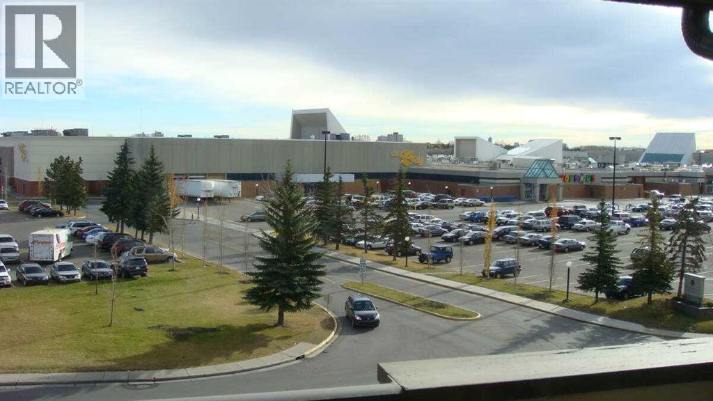 Single Family House for Sale in  C  Street NW Varsity Calgary 