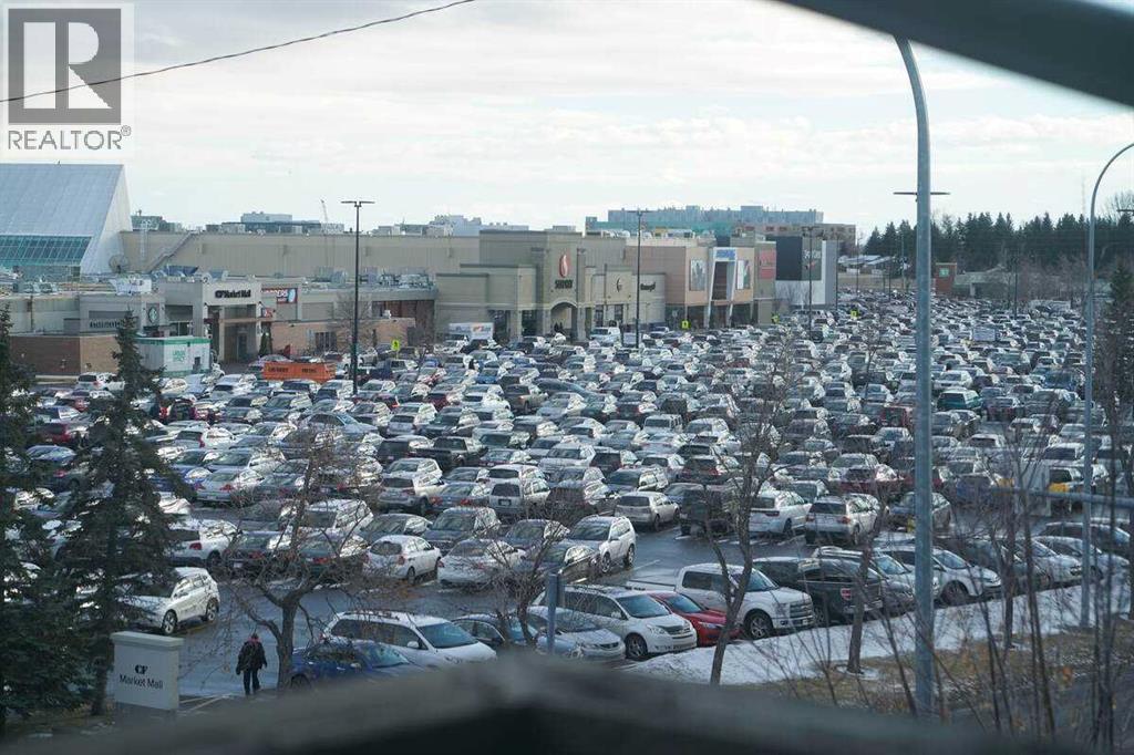 Single Family House for Sale in  C  Street NW Varsity Calgary 