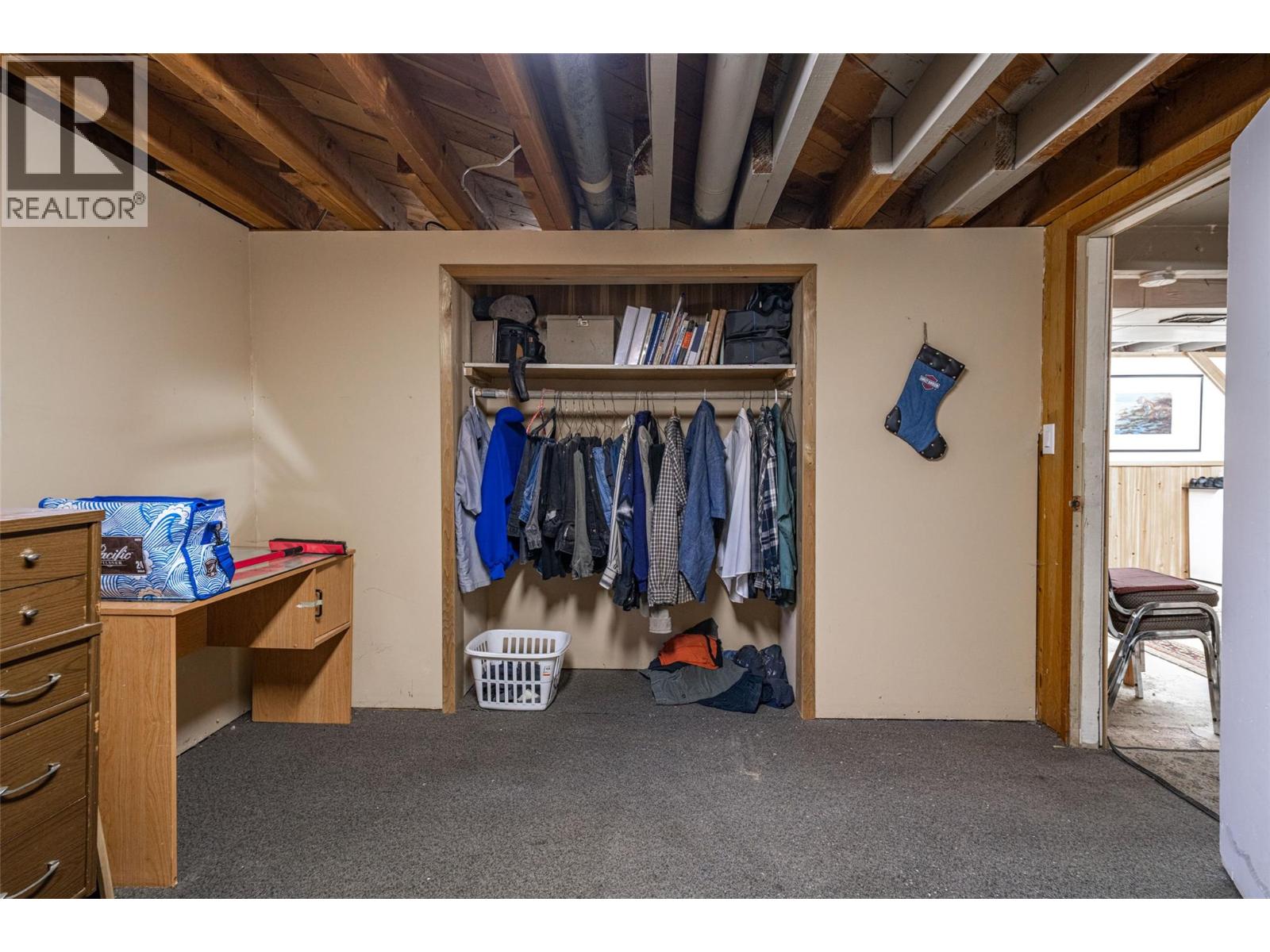 5714 Ponderosa Road, Falkland