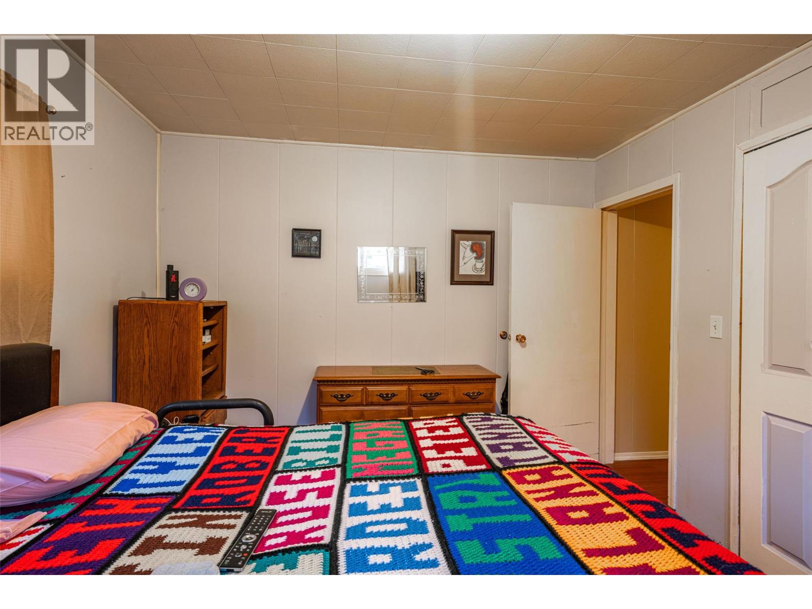 5714 Ponderosa Road, Falkland