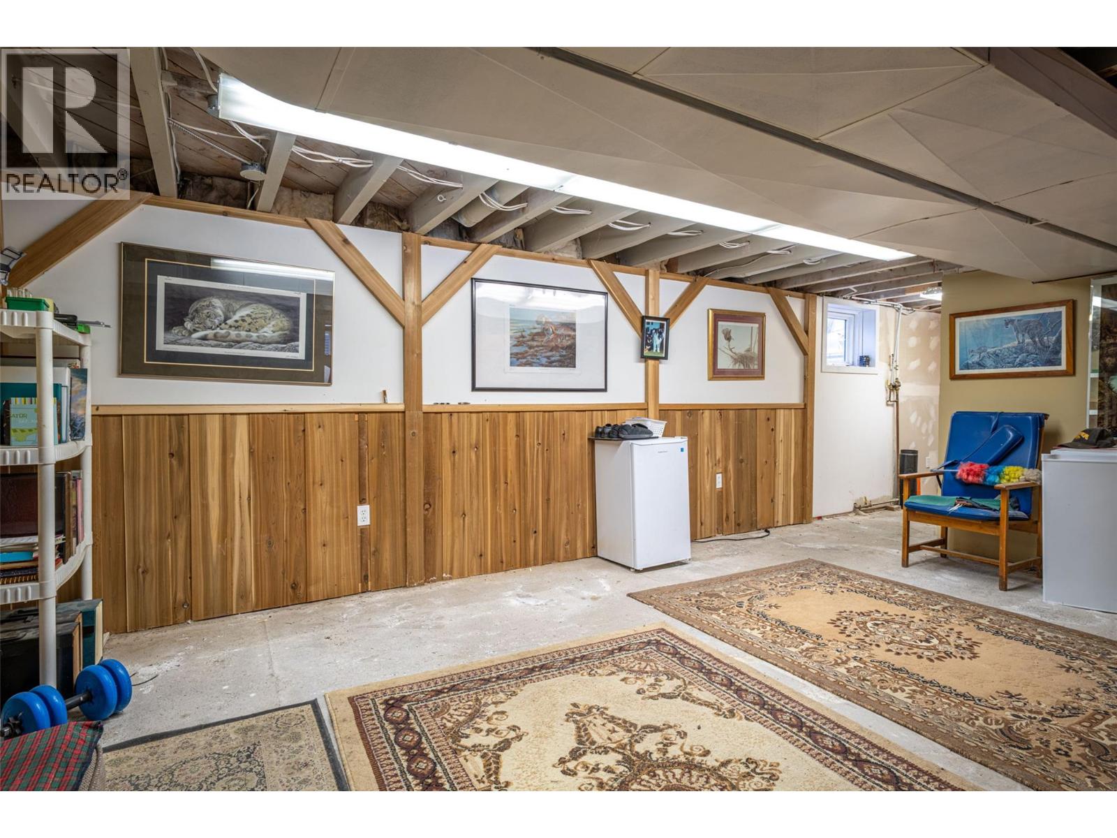 5714 Ponderosa Road, Falkland