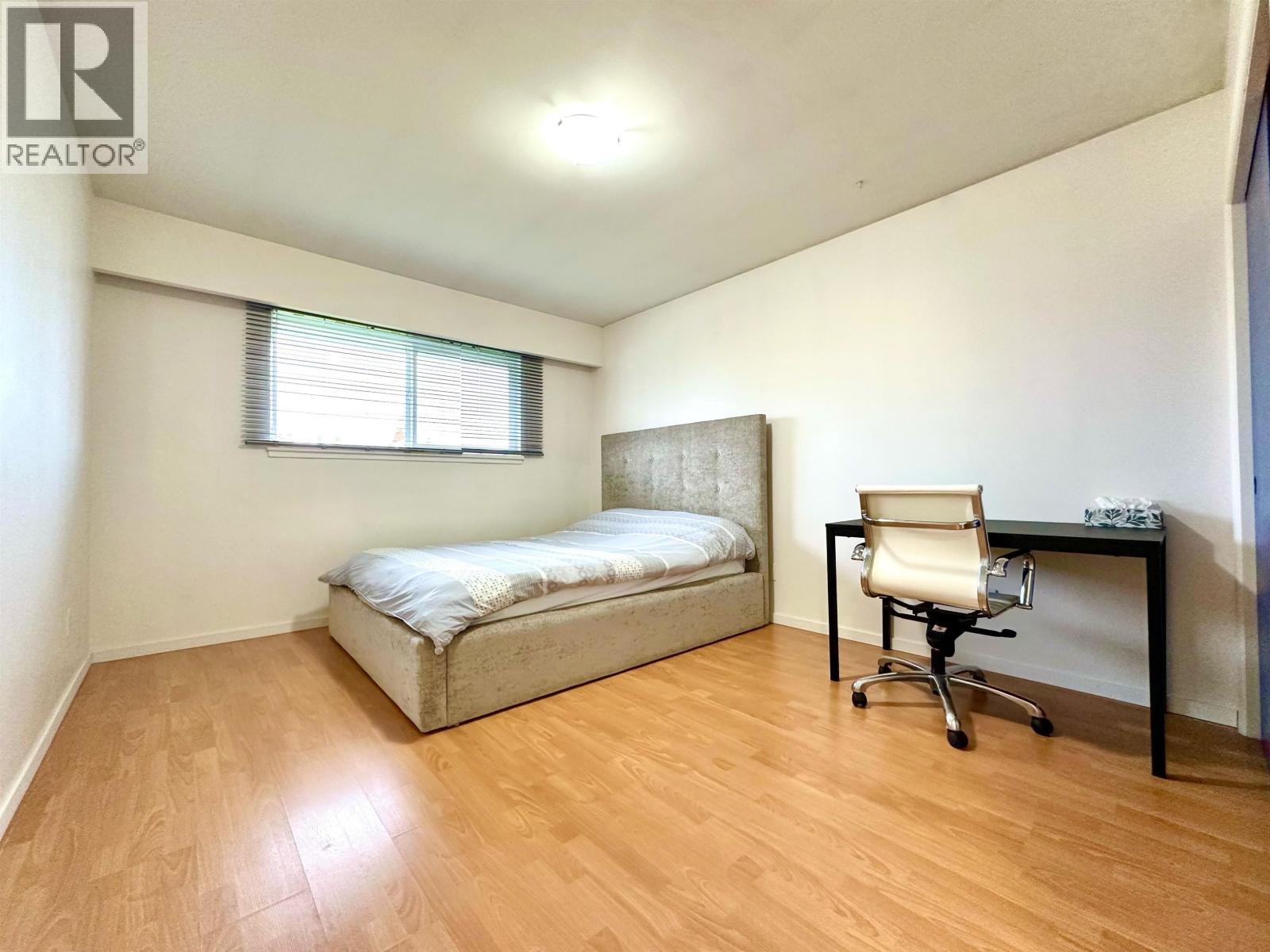 9511 PINEWELL Crescent, Richmond