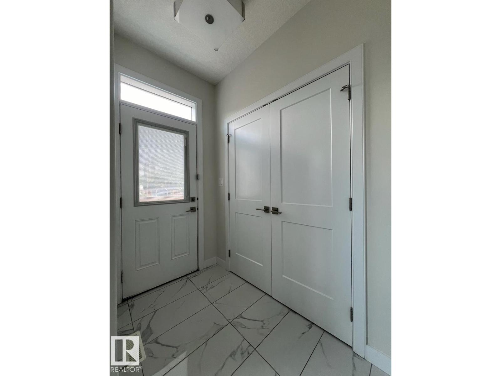 10574 62 AV NW, Edmonton