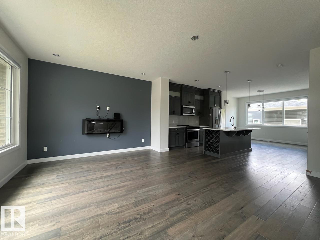 10574 62 AV NW, Edmonton