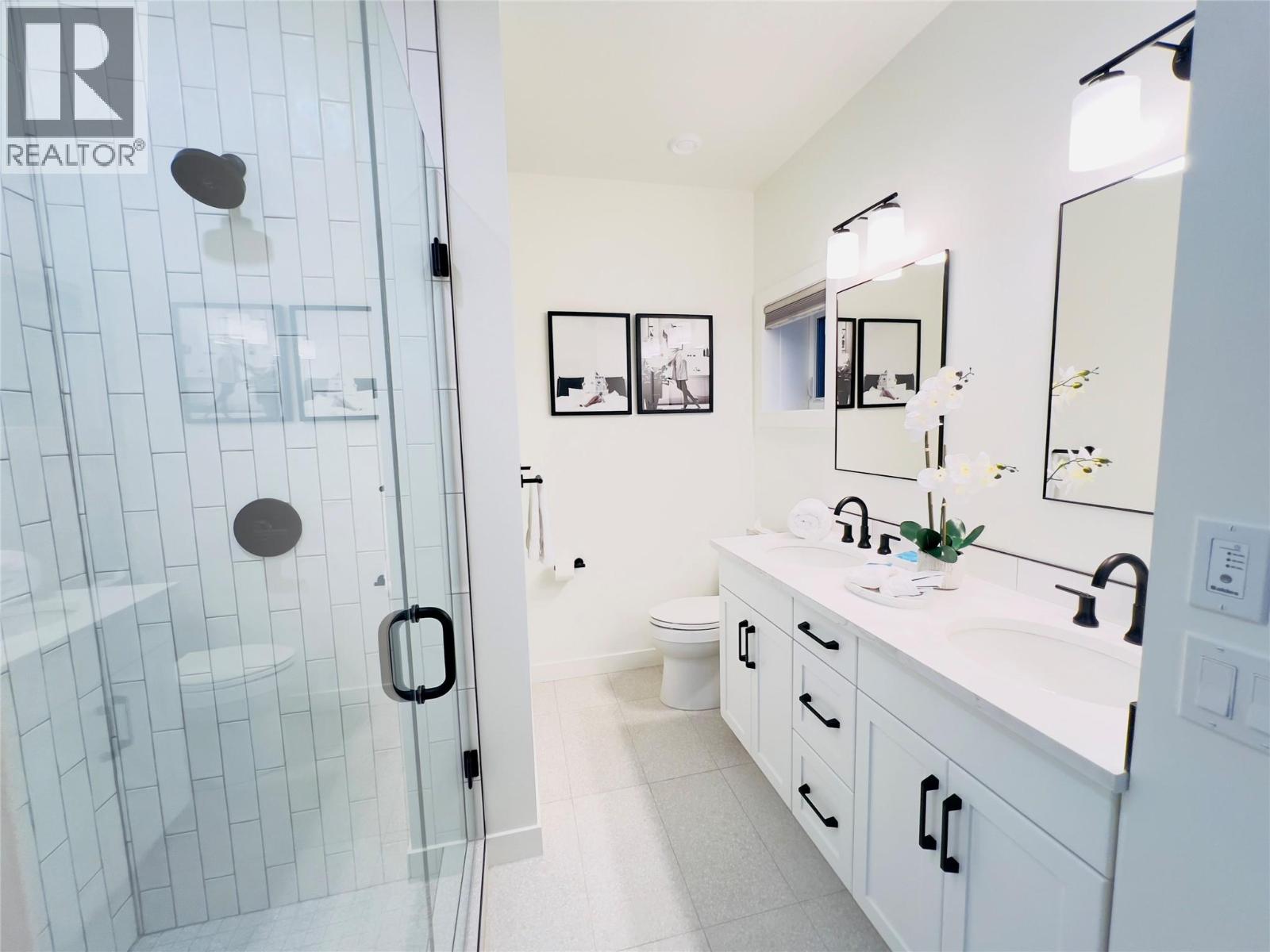 510 14TH Street Unit# 406, Invermere