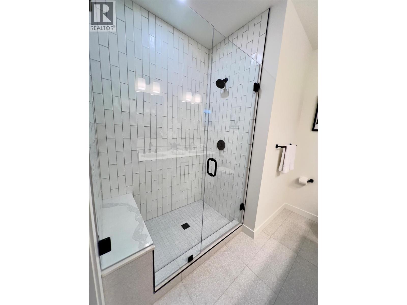 510 14TH Street Unit# 406, Invermere