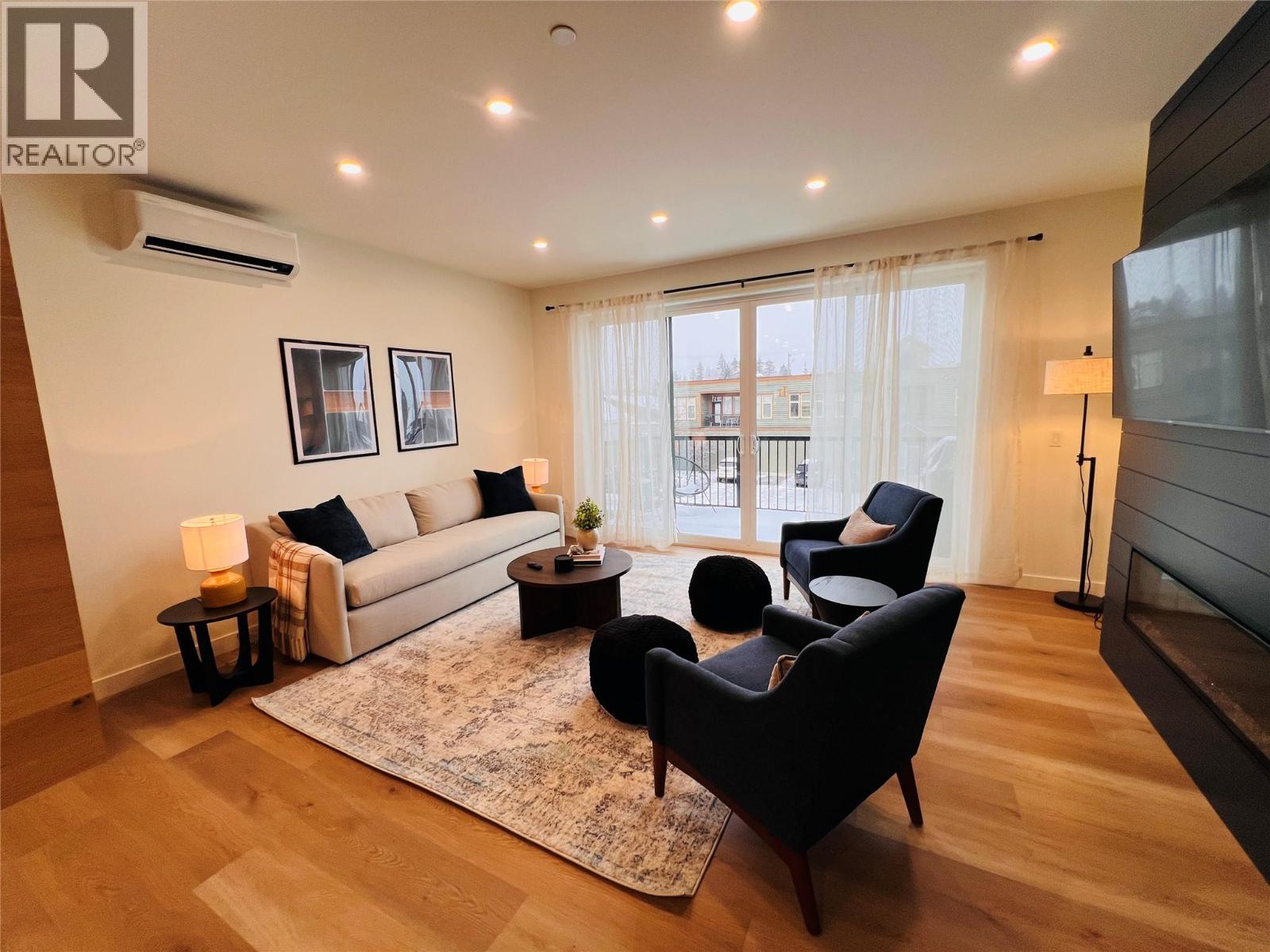 510 14TH Street Unit# 405, Invermere