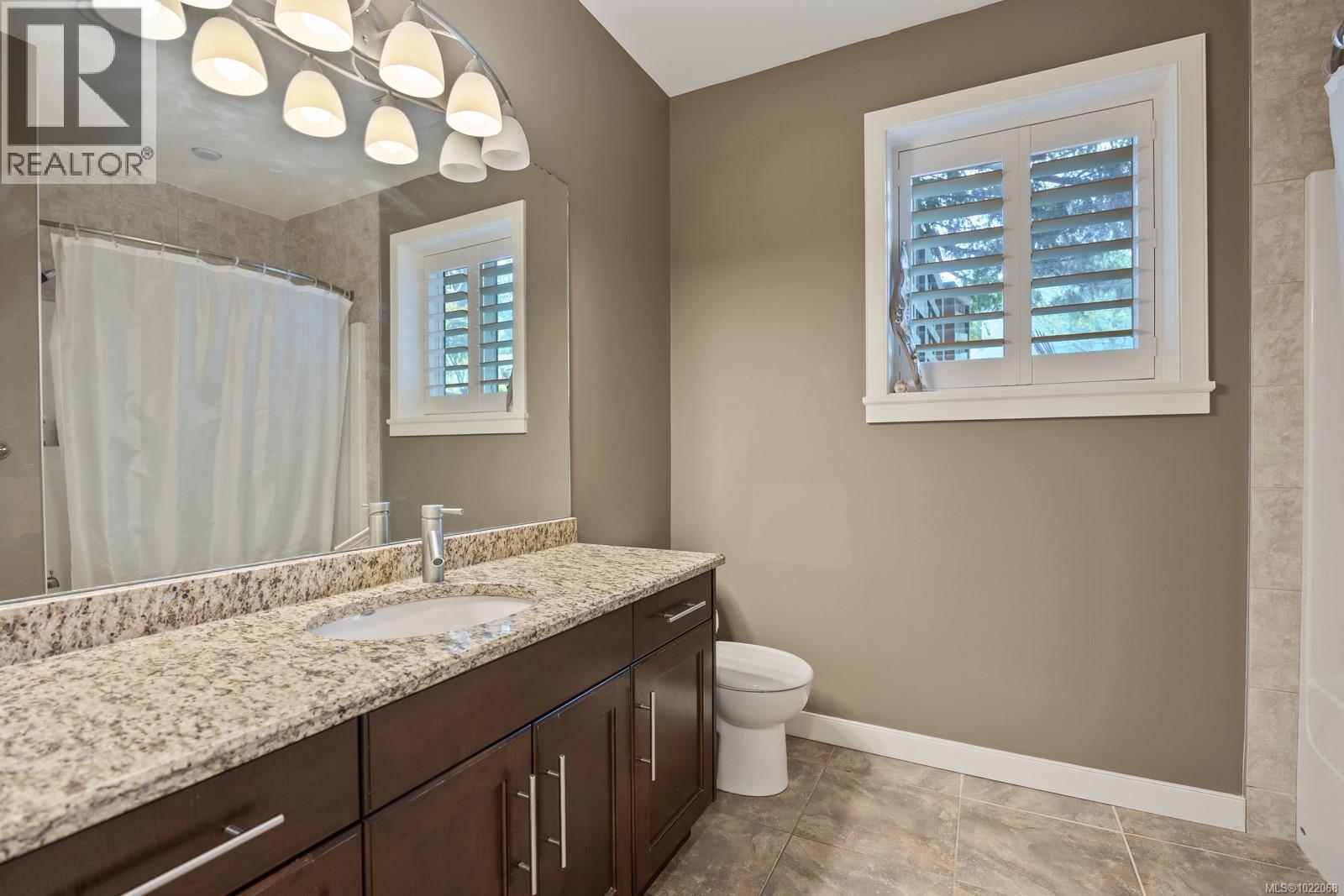 3101 Klanawa Cres, Courtenay