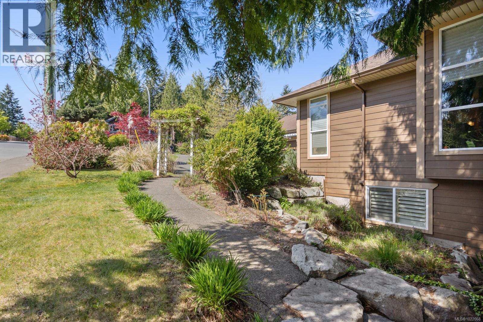 3101 Klanawa Cres, Courtenay