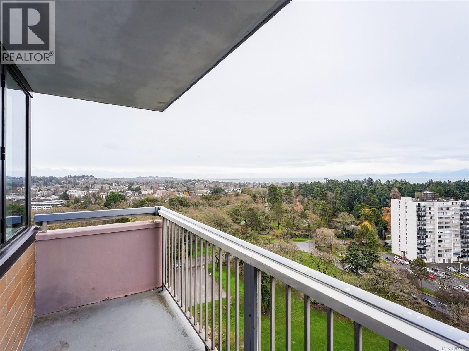 2006 647 Michigan Street, Victoria