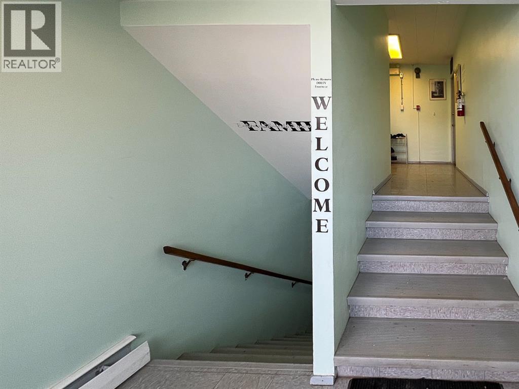 All, 302 1 Street SE - Photo 3 of 21, Falher, Alberta