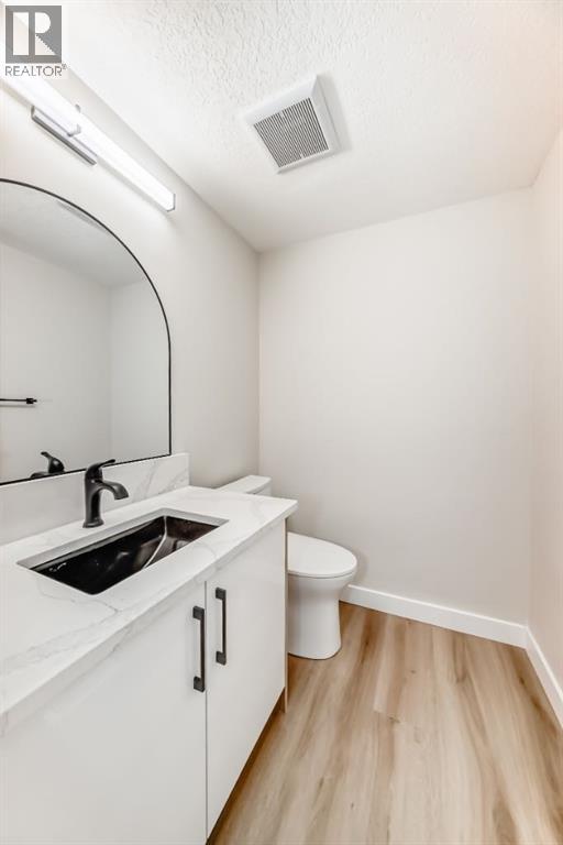 Single Family House for Sale in  Beddington Circle NE Beddington Heights Calgary 