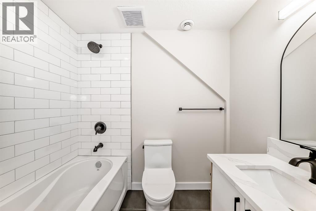 Single Family House for Sale in  Beddington Circle NE Beddington Heights Calgary 