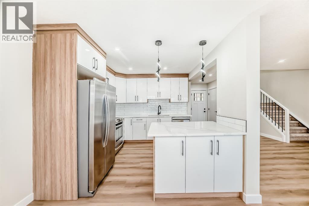 Single Family House for Sale in  Beddington Circle NE Beddington Heights Calgary 