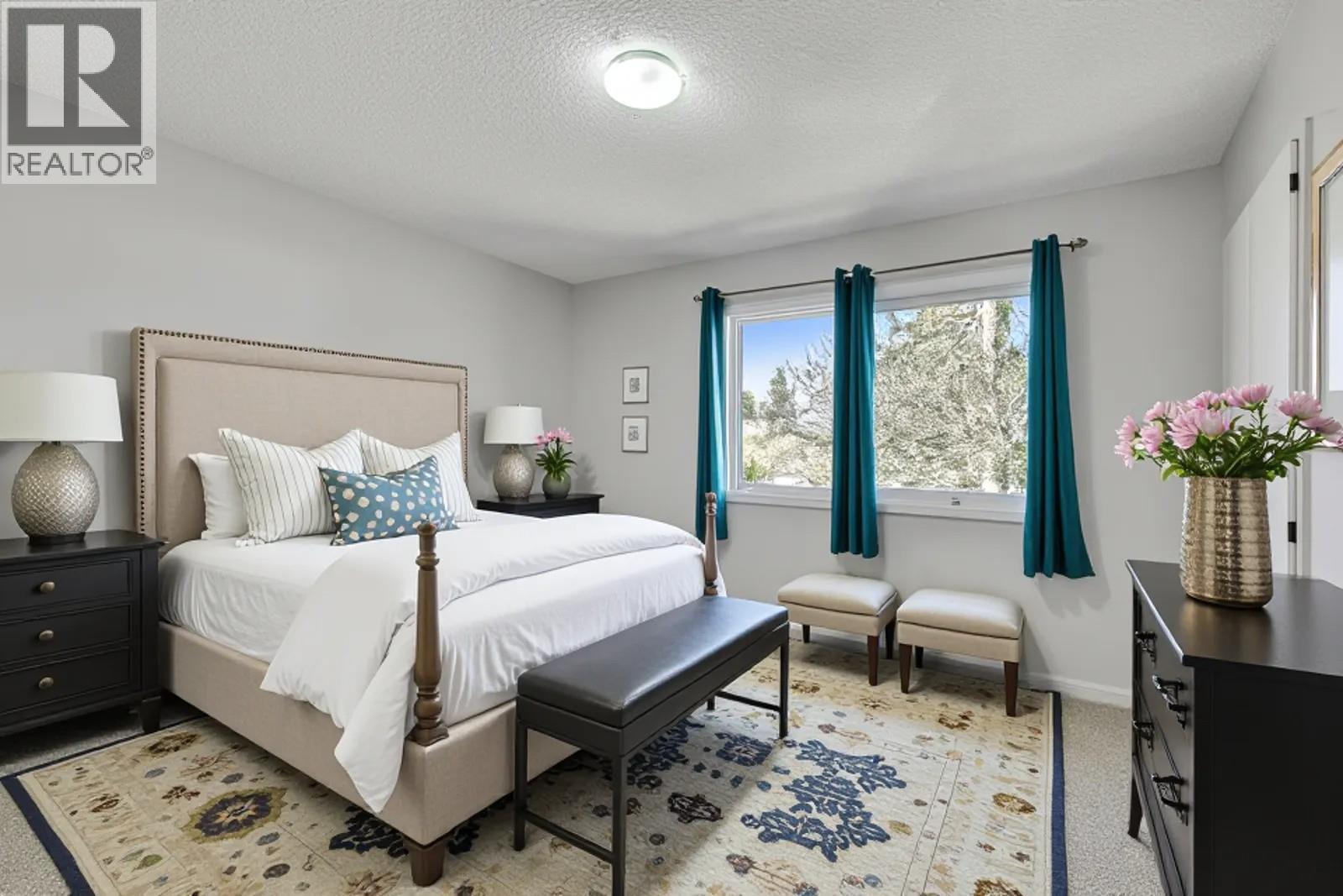  811 Tamarack Drive, Kelowna