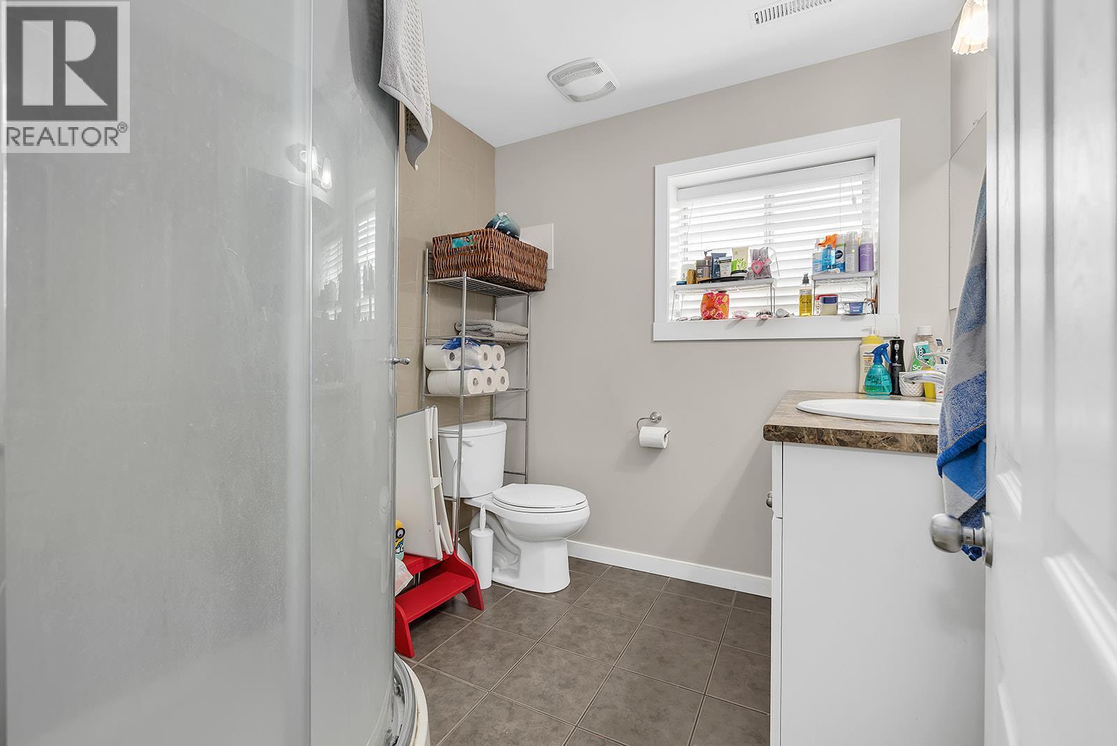  811 Tamarack Drive, Kelowna