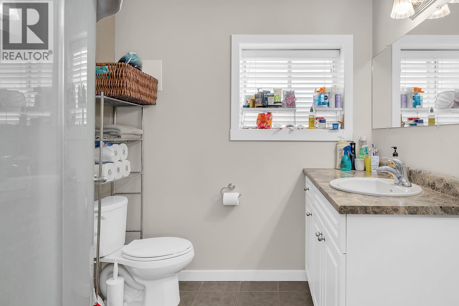  811 Tamarack Drive, Kelowna