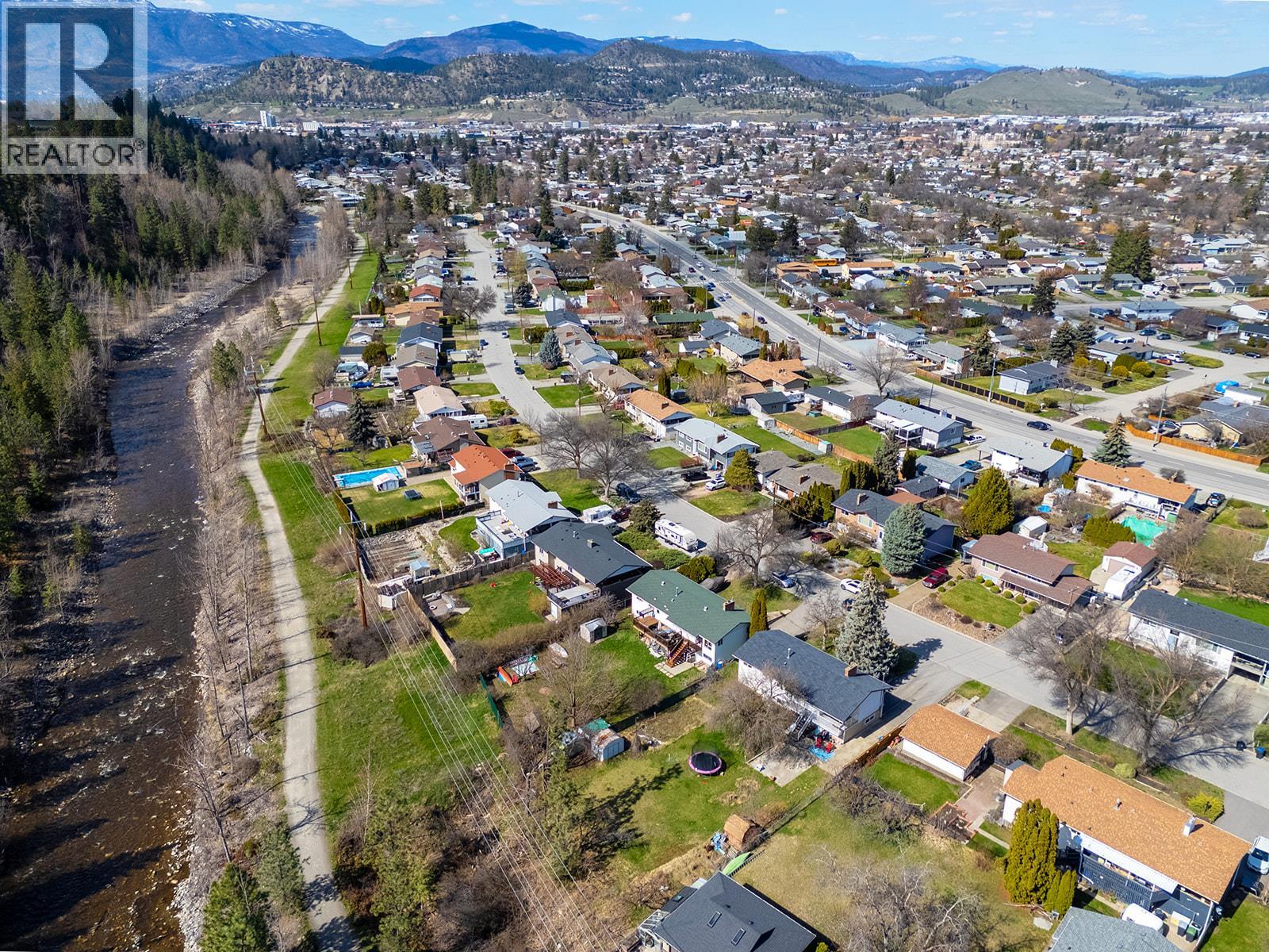  811 Tamarack Drive, Kelowna