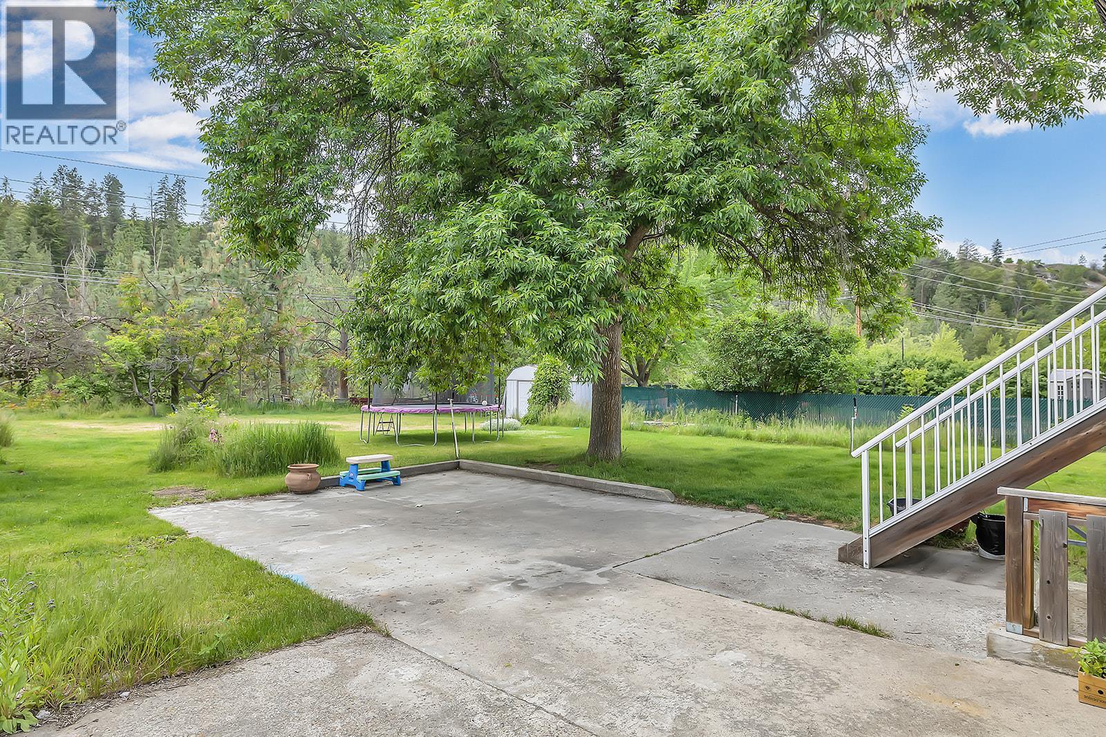  811 Tamarack Drive, Kelowna