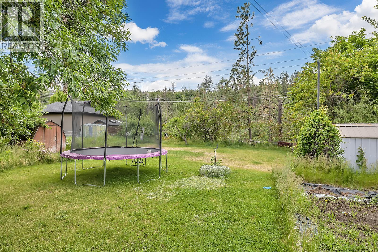  811 Tamarack Drive, Kelowna